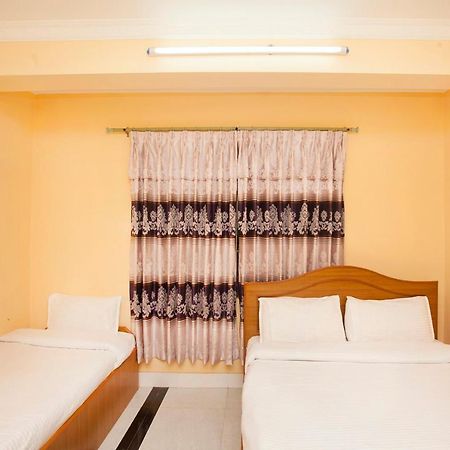 Spot On 397 Hotel Triveni Guest House Катманду Экстерьер фото